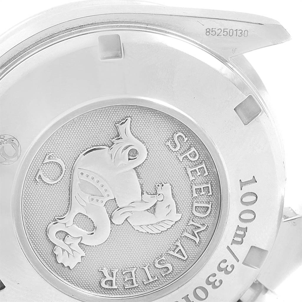 The image shows the engraved case back of an Omega Speedmaster 323.30.40.40.04.001 Men
s Stainless Steel White Dial 323.30.40.40.04.001 Men
s Stainless Steel White Dial watch with its model details and logo.