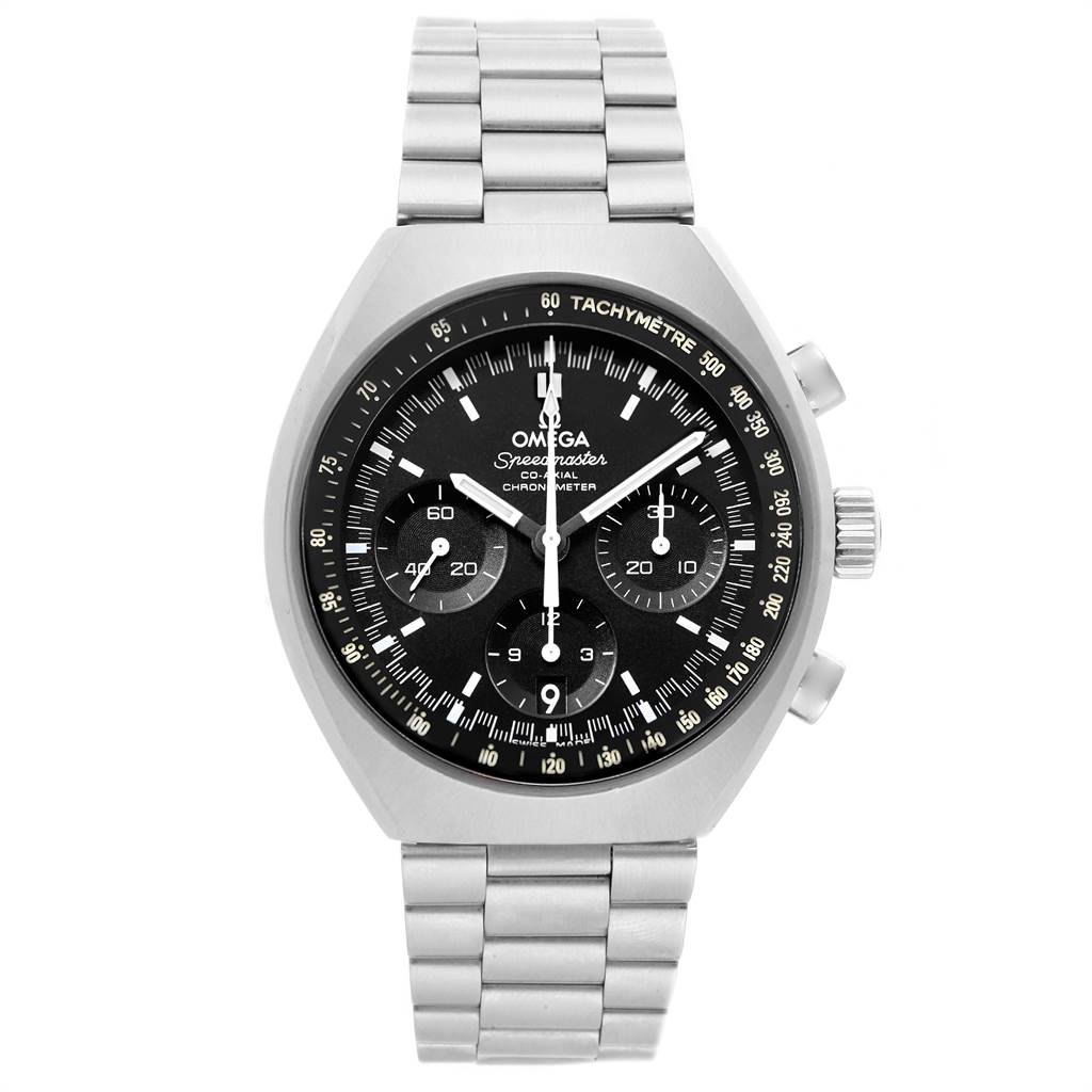 The image shows a front view of an Omega Speedmaster 327.10.43.50.01.001 Men
s Stainless Steel Black Dial 327.10.43.50.01.001 Men
s Stainless Steel Black Dial watch, highlighting its dial, bezel, and bracelet.