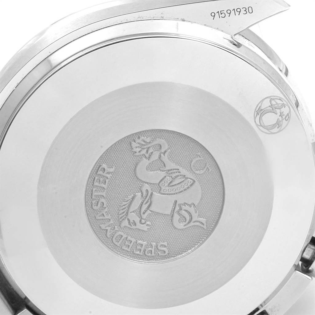 The image shows the back case of an Omega Speedmaster 3539.50.00 Men
s Stainless Steel Black Dial 3539.50.00 Men
s Stainless Steel Black Dial watch, displaying the engraved logo and serial number.