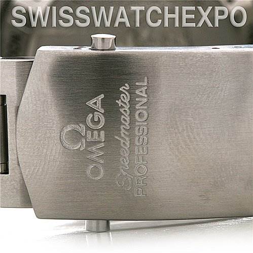 This close-up shows the clasp of the Omega Speedmaster 311.   30.   42.   30.   01.   002 Men
s Stainless Steel Black Dial 311.   30.   42.   30.   01.   002 Men
s Stainless Steel Black Dial Professional watch, showcasing the engraved branding.