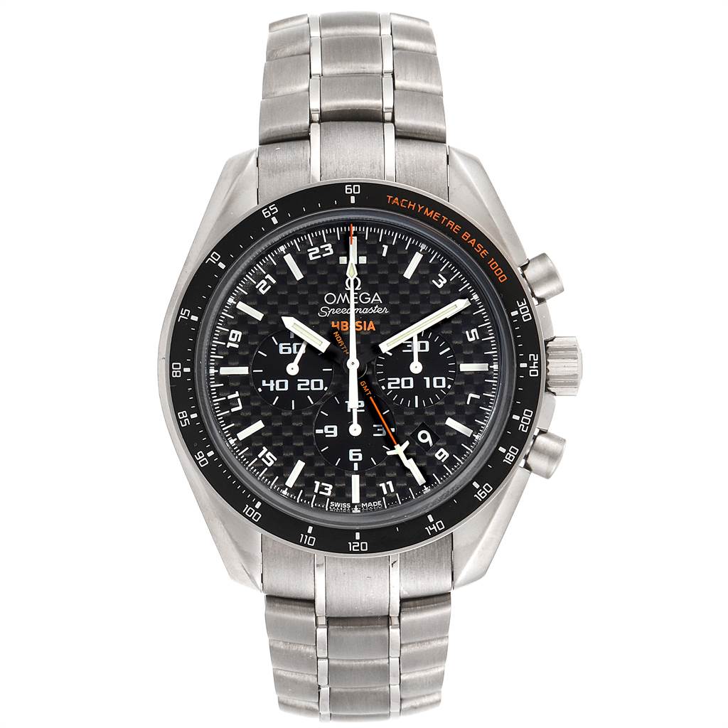 The image shows a front view of an Omega Speedmaster 321.90.44.52.01.001 Men's Titanium Black Dial 321.90.44.52.01.001 Men's Titanium Black Dial watch with a metallic bracelet and three subdials.
