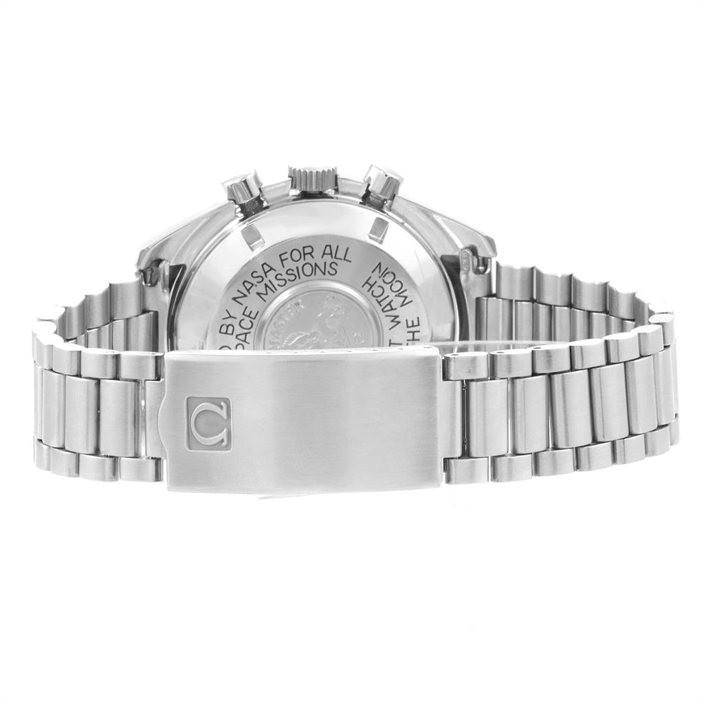 This image shows the back view of the Omega Speedmaster 145.022 Men
s Stainless Steel Black Dial 145.022 Men
s Stainless Steel Black Dial watch, highlighting the case back, bracelet, and clasp.