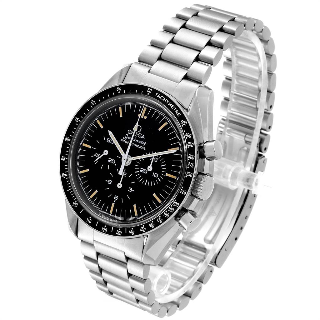 This image shows an Omega Speedmaster 145.022 Men
s Stainless Steel Black Dial 145.022 Men
s Stainless Steel Black Dial watch at an angled top perspective, highlighting its face and metal bracelet.