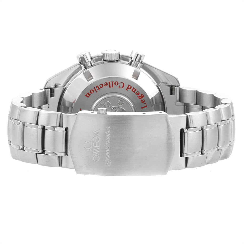 The image shows the back view of an Omega Speedmaster 3507.51.00 Men
s Stainless Steel Black Dial 3507.51.00 Men
s Stainless Steel Black Dial watch, highlighting the bracelet, clasp, and caseback.
