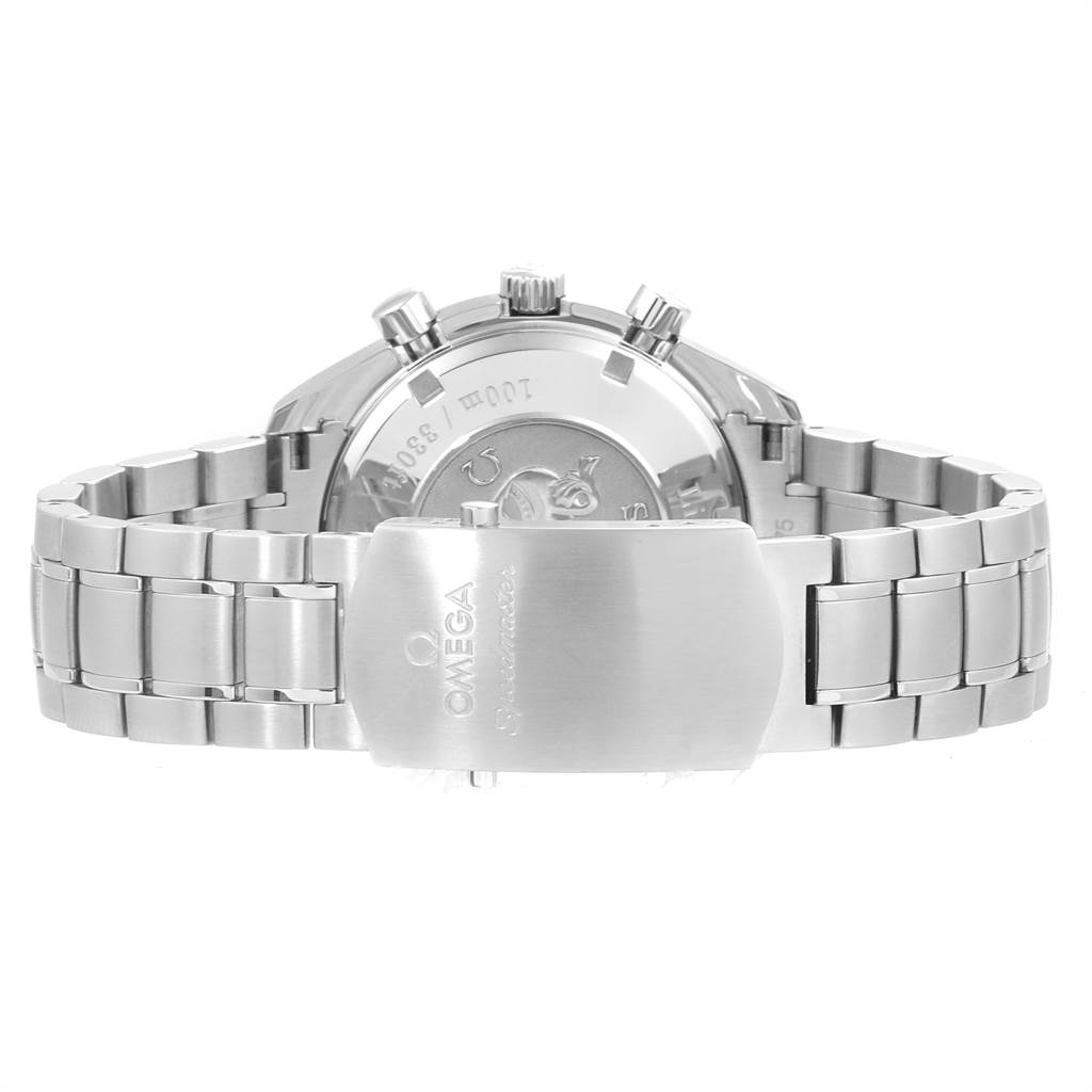 This image shows the back side and clasp of an Omega Speedmaster 323.30.40.40.02.001 Men
s Stainless Steel White Dial 323.30.40.40.02.001 Men
s Stainless Steel White Dial watch.