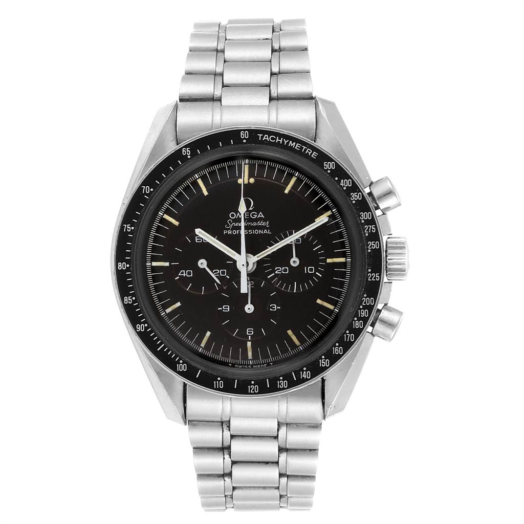 The image shows a front view of an Omega Speedmaster 145.022-69 Men
s Stainless Steel Black Dial 145.022-69 Men
s Stainless Steel Black Dial watch, highlighting its black dial, tachymeter bezel, and stainless steel bracelet.