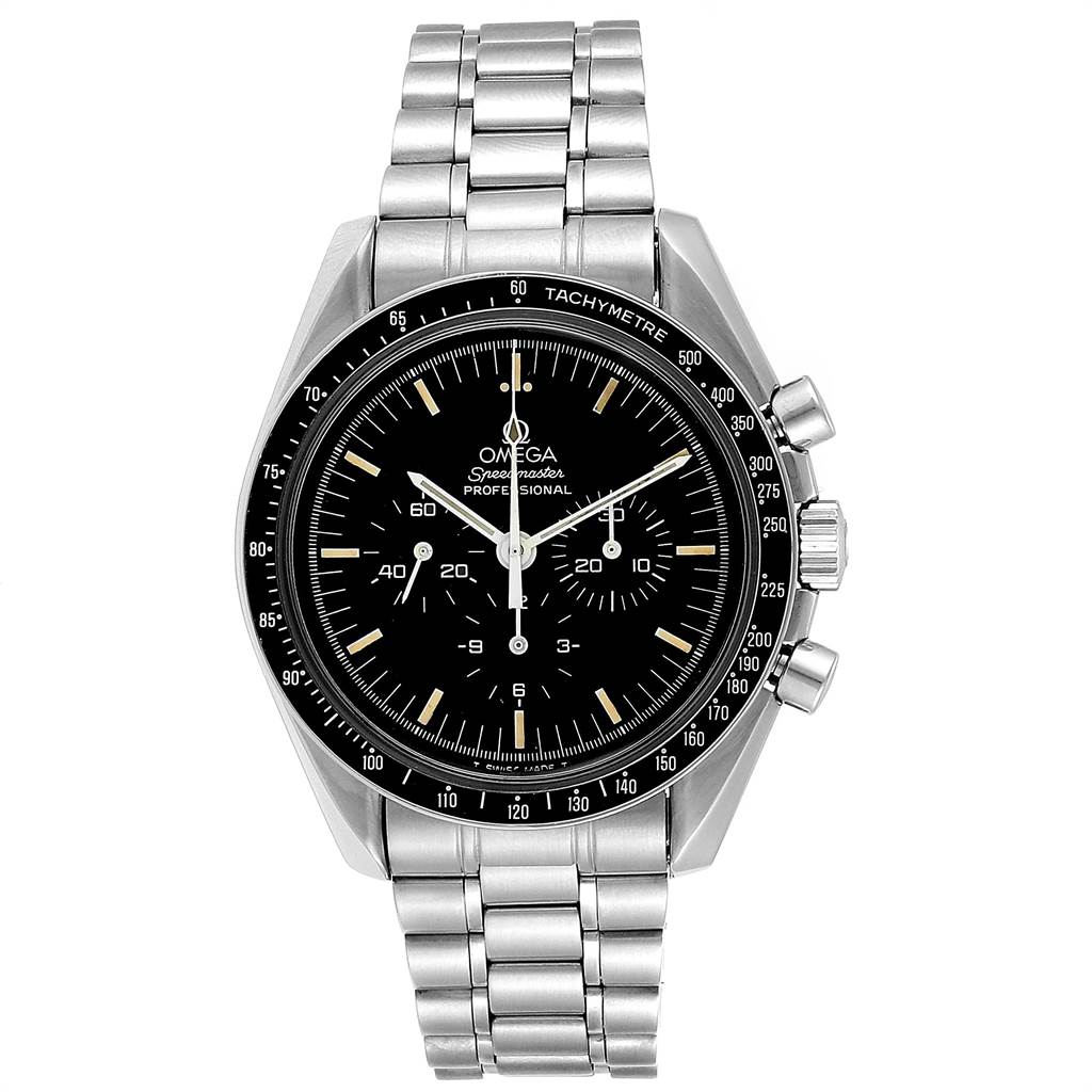 This image shows a front view of the Omega Speedmaster Men's Stainless Steel Black Dial Men's Stainless Steel Black Dial watch, detailing its black dial, tachymeter bezel, and metal bracelet.