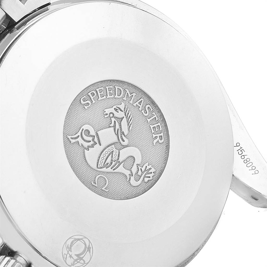 This image shows the case back of an Omega Speedmaster 3539.50.00 Men
s Stainless Steel Black Dial 3539.50.00 Men
s Stainless Steel Black Dial watch, highlighting its emblem and serial number.