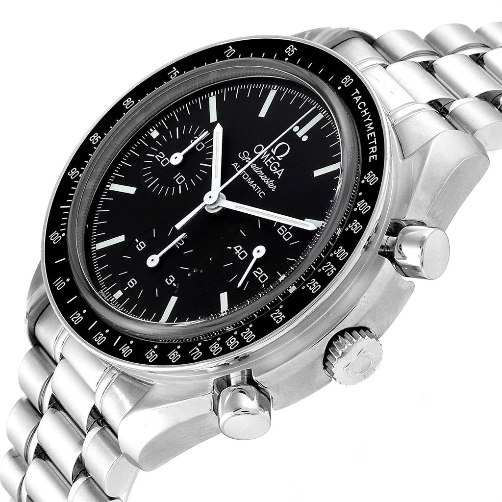 The image shows a close-up side angle of an Omega Speedmaster 3539.50.00 Men
s Stainless Steel Black Dial 3539.50.00 Men
s Stainless Steel Black Dial watch, highlighting the dial, bezel, crown, and pushers.