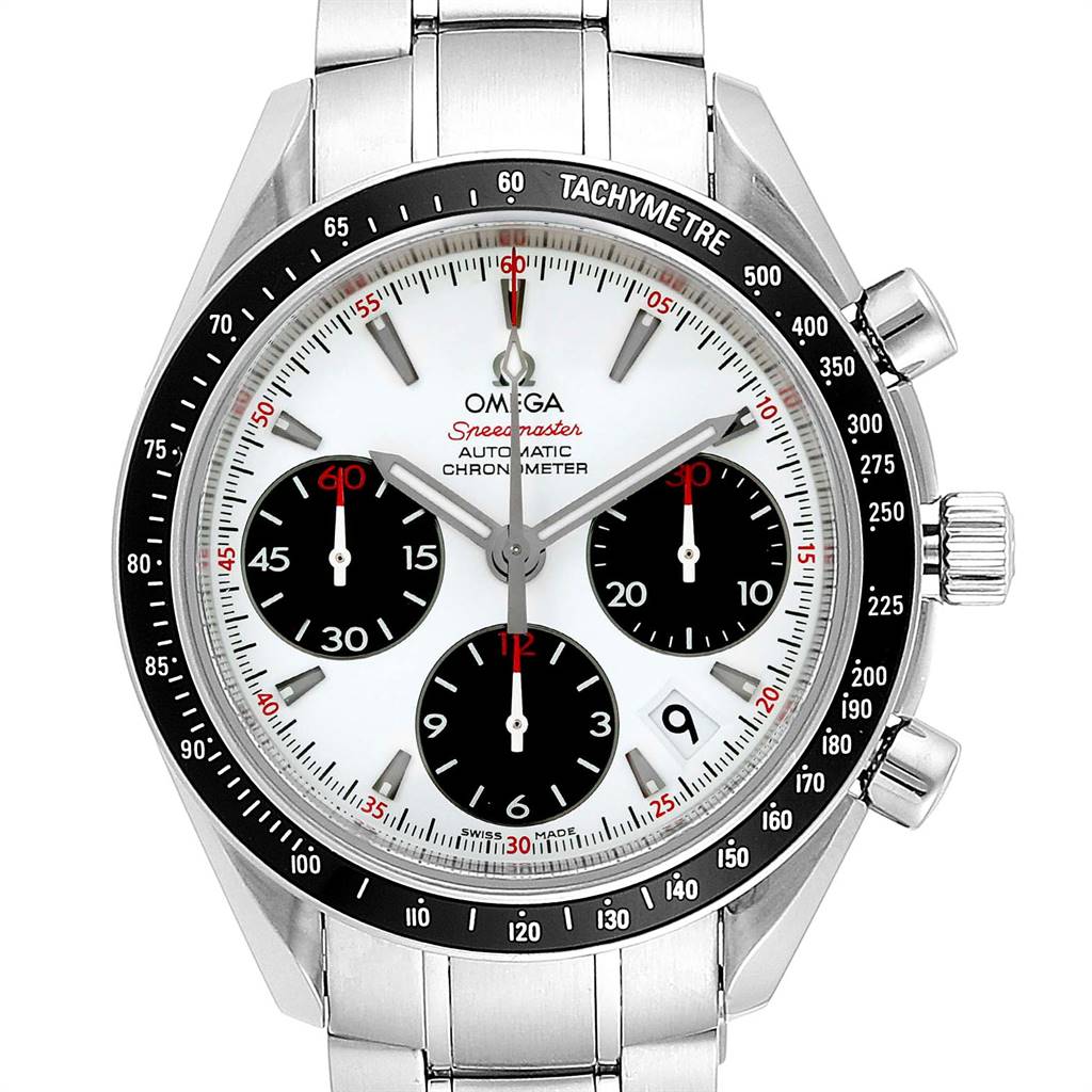 This image shows a front view of the Omega Speedmaster 323.30.40.40.04.001 Men
s Stainless Steel White Dial 323.30.40.40.04.001 Men
s Stainless Steel White Dial watch, highlighting its face, bezel, chronograph subdials, and stainless steel bracelet.