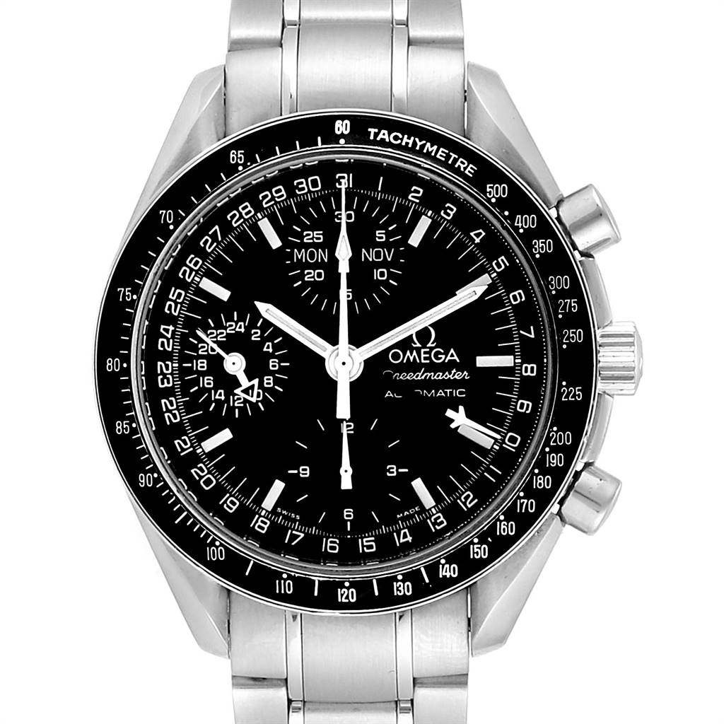 The image shows a frontal view of an Omega Speedmaster 3520.50.00 Men
s Stainless Steel Black Dial 3520.50.00 Men
s Stainless Steel Black Dial watch, displaying its dial, steel bracelet, and chronograph pushers.