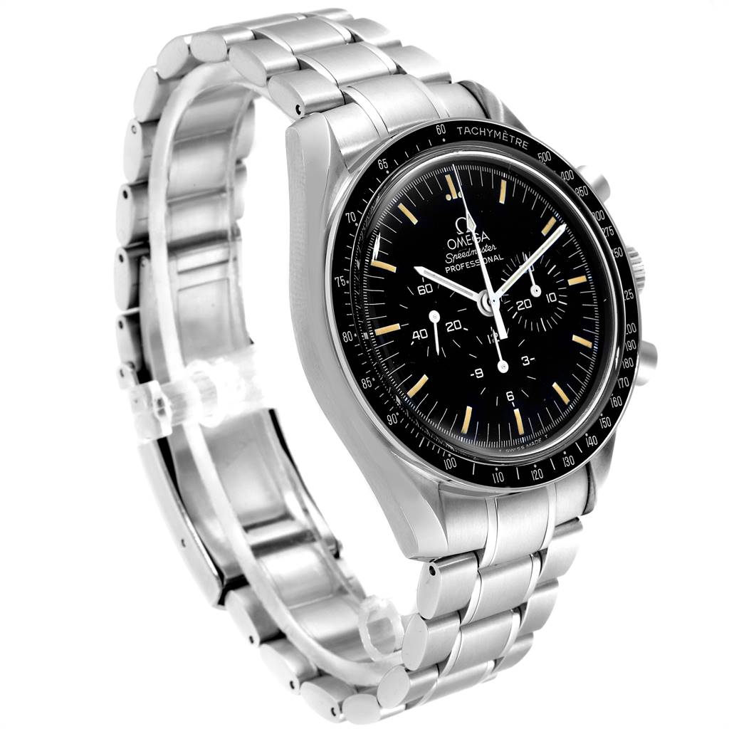 This image shows an Omega Speedmaster 3570.50.00 Men
s Stainless Steel Black Dial 3570.50.00 Men
s Stainless Steel Black Dial watch at a three-quarter angle, highlighting the dial, bezel, and metal bracelet.