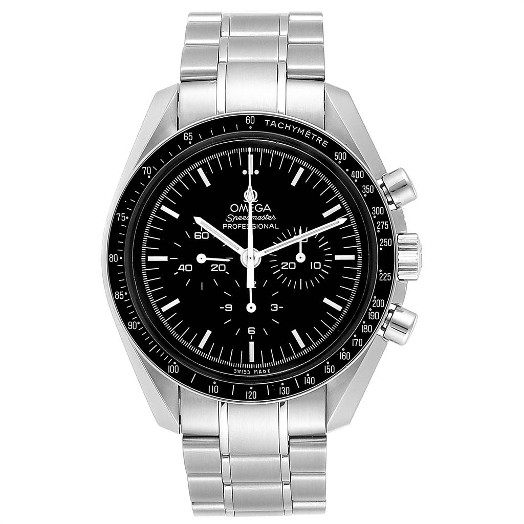 This image shows a front view of the Omega Speedmaster 3570.50.00 Men
s Stainless Steel Black Dial 3570.50.00 Men
s Stainless Steel Black Dial watch, highlighting its dial, bezel, crown, pushers, and metal bracelet.