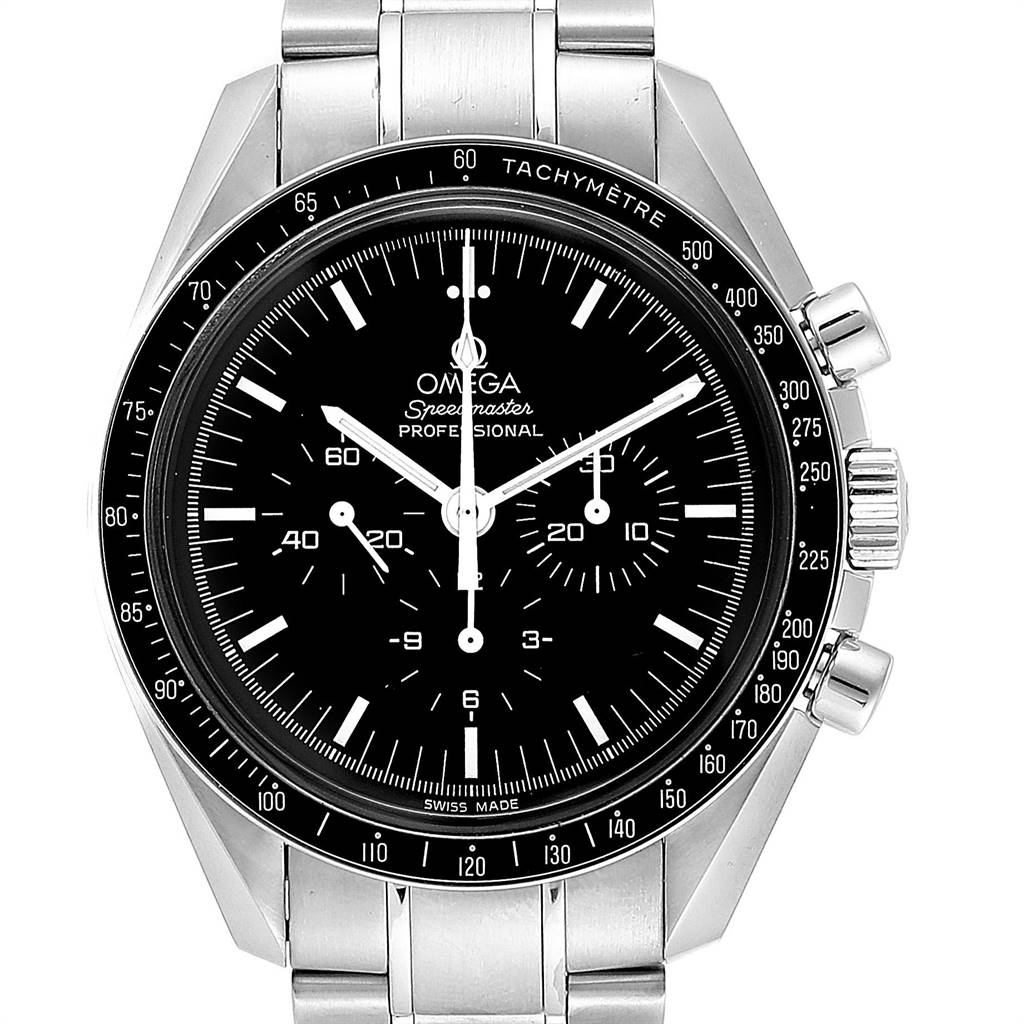 The image shows a front view of the Omega Speedmaster 145.0022 Men
s Stainless Steel Black Dial 145.0022 Men
s Stainless Steel Black Dial wristwatch, highlighting its dial, bezel, and stainless steel bracelet.