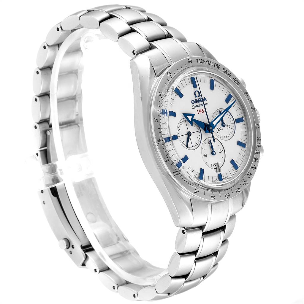 The image shows an angled view of the Omega Speedmaster 321.10.42.50.02.001 Men's Stainless Steel Silver Dial 321.10.42.50.02.001 Men's Stainless Steel Silver Dial watch, highlighting the bracelet, case, and dial.