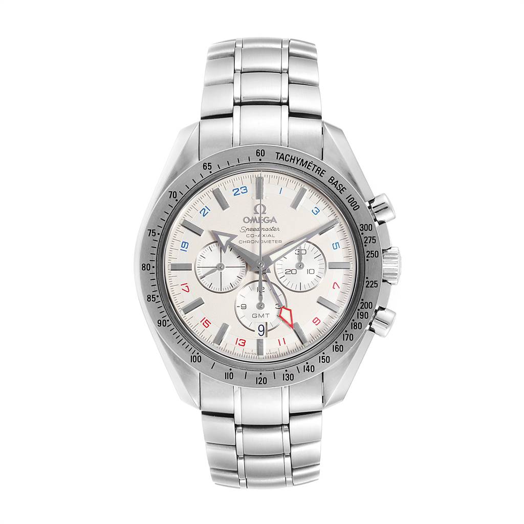 The Omega Speedmaster 3581.30.00 Men
s Stainless Steel White Dial 3581.30.00 Men
s Stainless Steel White Dial watch is shown from a front angle, displaying its dial, hands, subdials, tachymeter bezel, and metal bracelet.