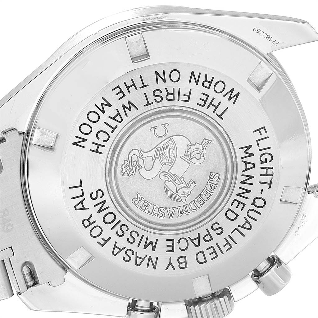 The image shows the back casing of the Omega Speedmaster 3570.50.00 Men
s Stainless Steel Black Dial 3570.50.00 Men
s Stainless Steel Black Dial watch, highlighting the engravings and detailing.