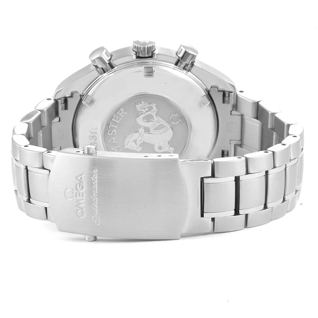 This image shows the back and bracelet of an Omega Speedmaster 3210.50.00 Men
s Stainless Steel Black Dial 3210.50.00 Men
s Stainless Steel Black Dial watch, highlighting the clasp and case back.