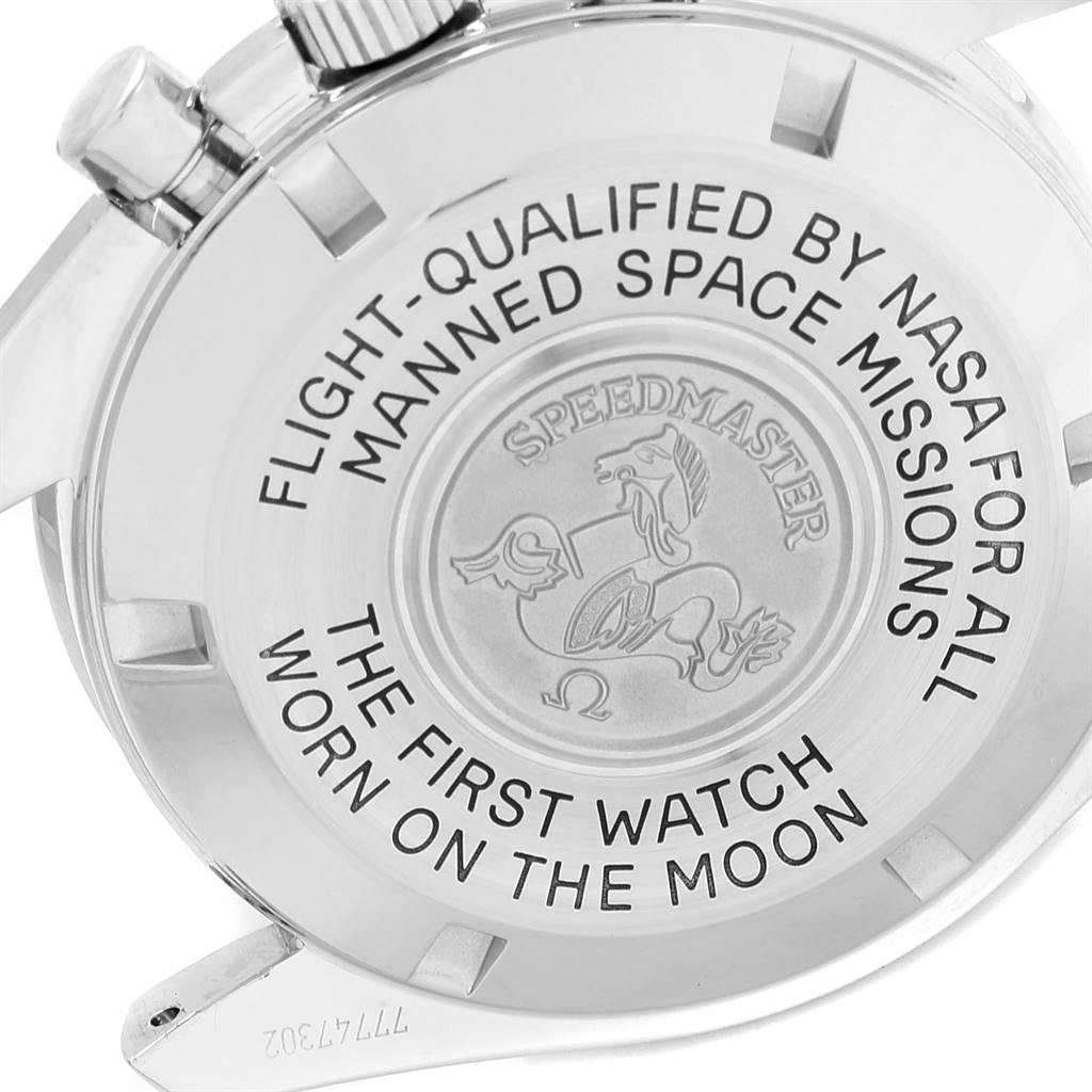 This image shows the case back of the Omega Speedmaster 3570.50.00 Men
s Stainless Steel Black Dial 3570.50.00 Men
s Stainless Steel Black Dial watch, featuring an engraving about NASA
s qualification.
