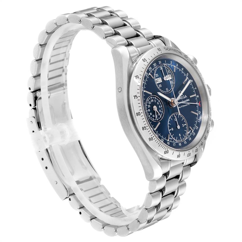 This image shows a side view of the Omega Speedmaster 3521.80.00 Men
s Stainless Steel Blue Dial 3521.80.00 Men
s Stainless Steel Blue Dial watch, featuring its bracelet, bezel, and dial.