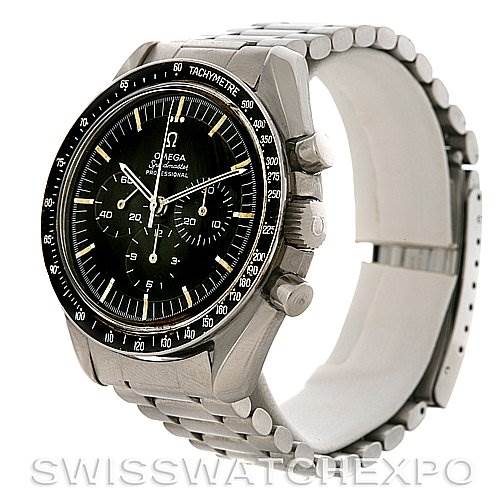 This image shows an angled view of an Omega Speedmaster Men's Stainless Steel Black Dial Men's Stainless Steel Black Dial watch, highlighting the face, bezel, and bracelet.