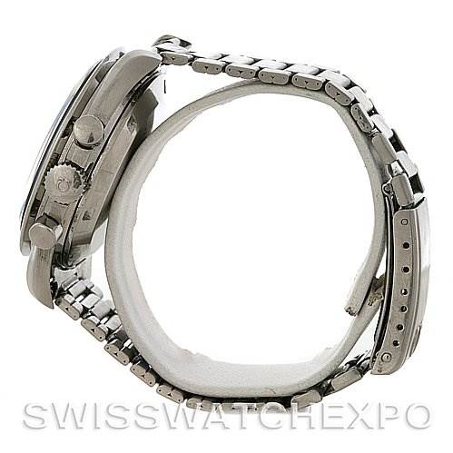 This image shows a side view of the Omega Speedmaster Men
s Stainless Steel Black Dial Men
s Stainless Steel Black Dial watch, displaying its case, crown, pushers, and stainless steel bracelet.