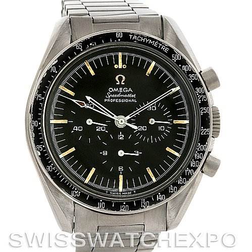 This image shows a front view of the Omega Speedmaster Men
s Stainless Steel Black Dial Men
s Stainless Steel Black Dial watch, highlighting the dial, tachymeter bezel, and chronograph pushers.