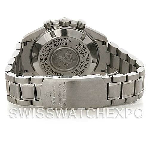 The image shows the back and bracelet of an Omega Speedmaster 3570.50 Men's Stainless Steel Black Dial 3570.50 Men's Stainless Steel Black Dial watch, detailing the case back and clasp.