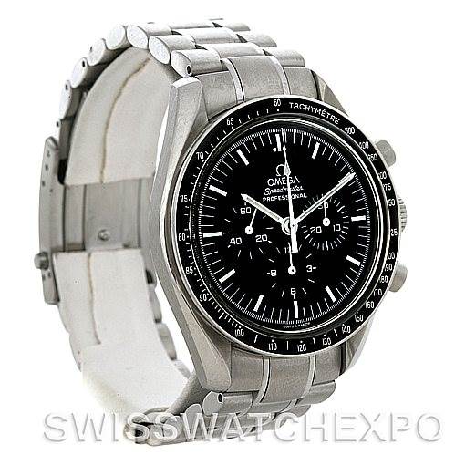 The image shows a side angle view of the Omega Speedmaster 3570.50.00 Men
s Stainless Steel Black Dial 3570.50.00 Men
s Stainless Steel Black Dial, highlighting the watch face, bezel, and stainless steel bracelet.