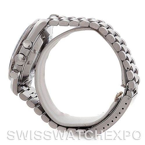 The side profile of the Omega Speedmaster 3570.50.00 Men
s Stainless Steel Black Dial 3570.50.00 Men
s Stainless Steel Black Dial watch highlighting its case and metal bracelet.