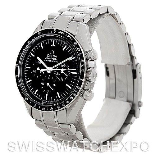 This image shows an Omega Speedmaster 3570.50.00 Men's Stainless Steel Black Dial 3570.50.00 Men's Stainless Steel Black Dial watch at a three-quarter angle, highlighting the face, bezel, and stainless steel bracelet.