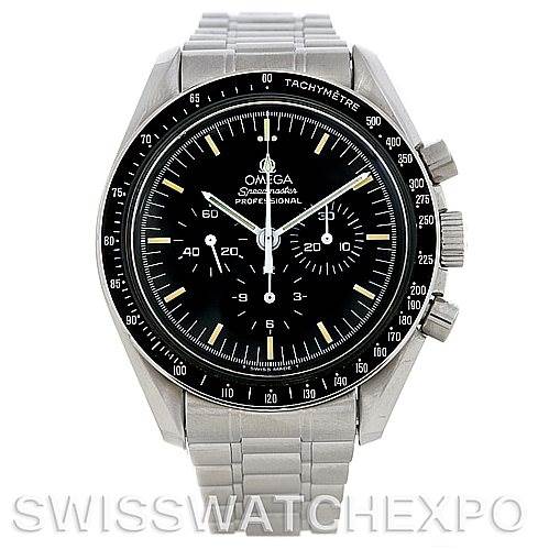 This image shows a front view of the Omega Speedmaster 3570.50.00 Men
s Stainless Steel Black Dial 3570.50.00 Men
s Stainless Steel Black Dial watch, highlighting the dial, bezel, pushers, and bracelet.