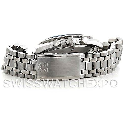 The image shows a side angle of the Omega Speedmaster 145.022 Men
s Stainless Steel Black Dial 145.022 Men
s Stainless Steel Black Dial watch, focusing on the stainless-steel bracelet and clasp.