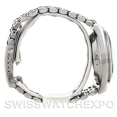 This side view of the Omega Speedmaster 145.022 Men
s Stainless Steel Black Dial 145.022 Men
s Stainless Steel Black Dial watch showcases the bracelet and case side.