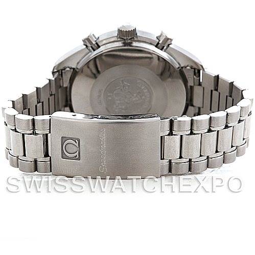 The image shows the back and clasp of the Omega Speedmaster 3510.50.00 Men
s Stainless Steel Black Dial 3510.50.00 Men
s Stainless Steel Black Dial watch, highlighting its bracelet and Omega logo.