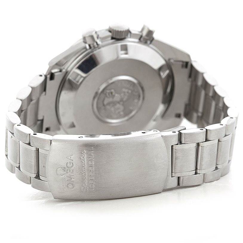 The image shows the back side of an Omega Speedmaster 3594.50.00 Men
s Stainless Steel Black Dial 3594.50.00 Men
s Stainless Steel Black Dial watch, highlighting its clasp, bracelet, and case back.