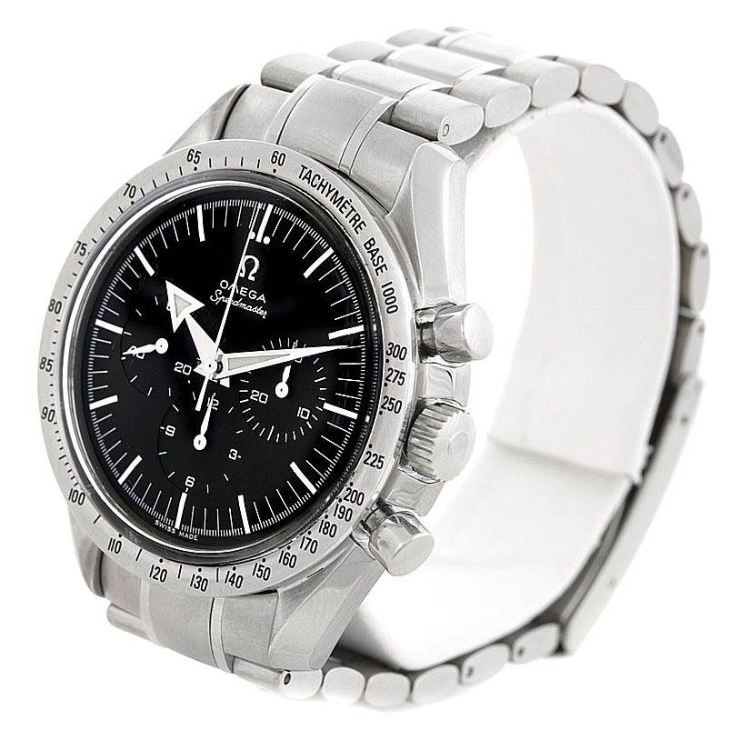 This Omega Speedmaster 3594.50.00 Men
s Stainless Steel Black Dial 3594.50.00 Men
s Stainless Steel Black Dial watch is shown at a three-quarter angle, displaying its face, bezel, crown, pushers, and metal bracelet.