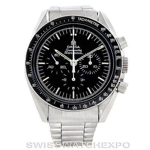The image shows a front view of an Omega Speedmaster Men
s Stainless Steel Black Dial Men
s Stainless Steel Black Dial watch, highlighting the dial, tachymeter bezel, and stainless steel bracelet.
