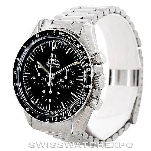 This image shows a frontal view of the Omega Speedmaster Men
s Stainless Steel Black Dial Men
s Stainless Steel Black Dial watch, highlighting its face, bezel, and bracelet.