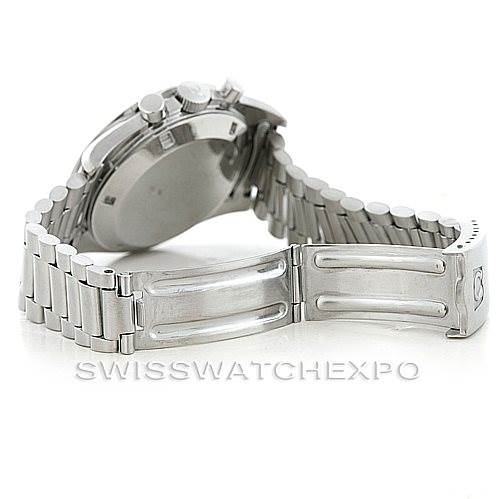 This image shows the backside and opened clasp of the Omega Speedmaster Men
s Stainless Steel Black Dial Men
s Stainless Steel Black Dial watch, highlighting its stainless steel bracelet.