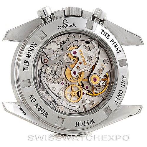 This image shows the back view of an Omega Speedmaster 3573.50.00 Men
s Stainless Steel Black Dial 3573.50.00 Men
s Stainless Steel Black Dial watch, displaying its intricate inner mechanical movement.