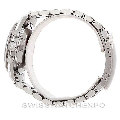 The image shows a side profile of an Omega Speedmaster 3552.59.00 Men
s Stainless Steel Black Dial 3552.59.00 Men
s Stainless Steel Black Dial watch, focusing on the case, bezel, bracelet, and pushers.