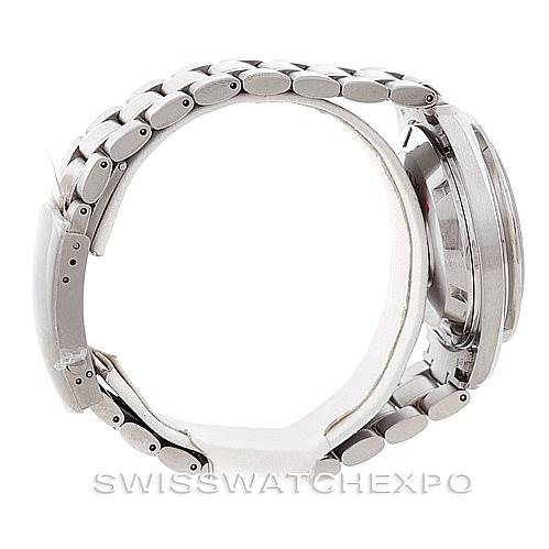 The side view of the Omega Speedmaster 3552.59.00 Men
s Stainless Steel Black Dial 3552.59.00 Men
s Stainless Steel Black Dial watch highlights the metal bracelet and the profile of the watch case.