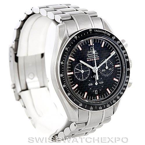 The image shows a side and partial front view of the Omega Speedmaster 3552.59.00 Men
s Stainless Steel Black Dial 3552.59.00 Men
s Stainless Steel Black Dial watch, highlighting the case, bezel, dial, and bracelet.
