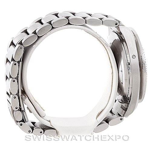 This side view image of the Omega Speedmaster 3523.80.00 Men
s Stainless Steel Blue Dial 3523.80.00 Men
s Stainless Steel Blue Dial showcases the watch
s bracelet and case.