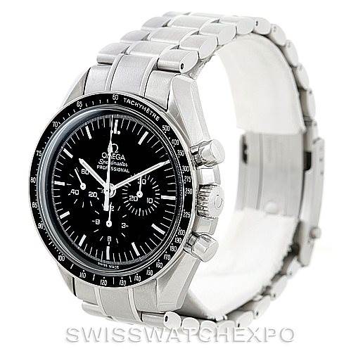 This image shows the front and side view of an Omega Speedmaster 3570.50.00 Men
s Stainless Steel Black Dial 3570.50.00 Men
s Stainless Steel Black Dial watch, highlighting its dial, bezel, and bracelet.