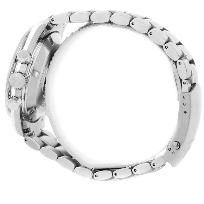 The image shows a side view of an Omega Speedmaster 3507.51.00 Men
s Stainless Steel Black Dial 3507.51.00 Men
s Stainless Steel Black Dial watch, highlighting the metal bracelet and clasp.