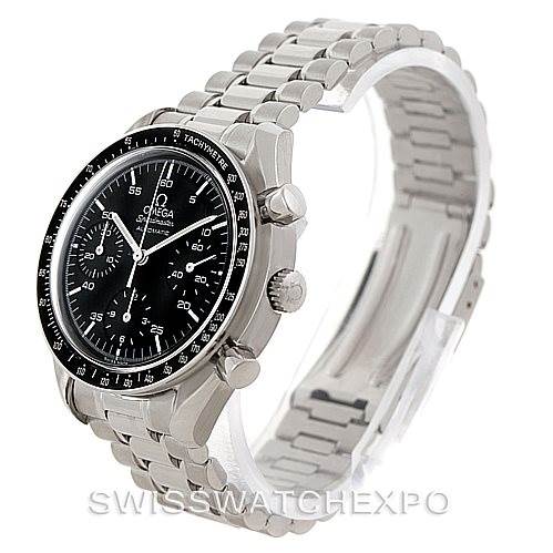 This image shows a side-angle view of an Omega Speedmaster 3510.50.00 Men
s Stainless Steel Black Dial 3510.50.00 Men
s Stainless Steel Black Dial watch, highlighting its bezel, dial, chronograph pushers, and metal bracelet.