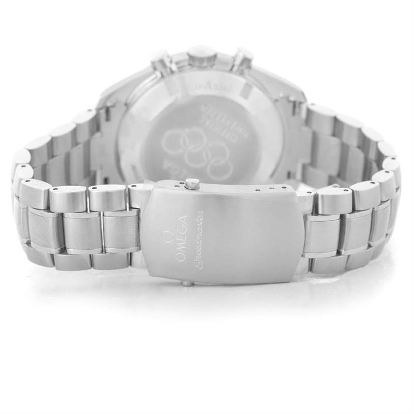 The image shows the rear view of an Omega Speedmaster 321.10.42.50.04.001 Men
s Stainless Steel White Dial 321.10.42.50.04.001 Men
s Stainless Steel White Dial watch, focusing on the metal bracelet and clasp.