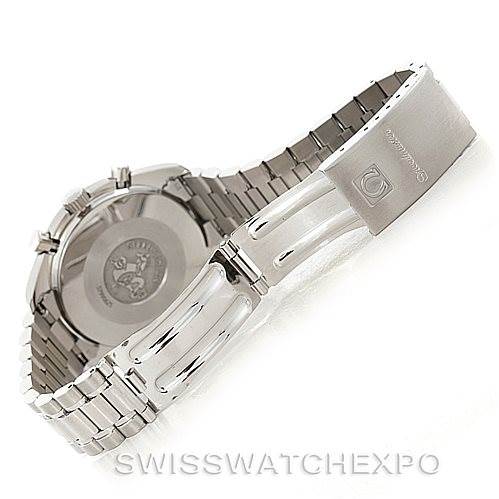 This image shows the back and clasp portion of an Omega Speedmaster 3510.50.00 Men
s Stainless Steel Black Dial 3510.50.00 Men
s Stainless Steel Black Dial watch, highlighting its metal bracelet and clasp.